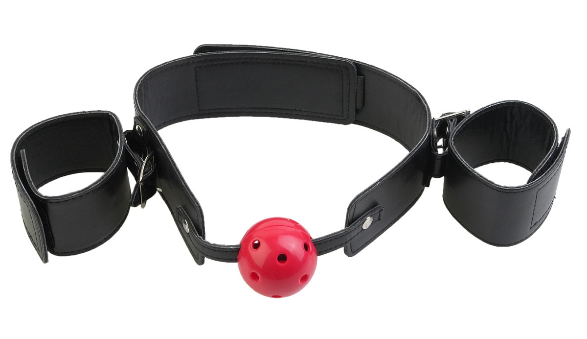 Кляп-наручники с красным шариком Breathable Ball Gag Restraint - фото 135353