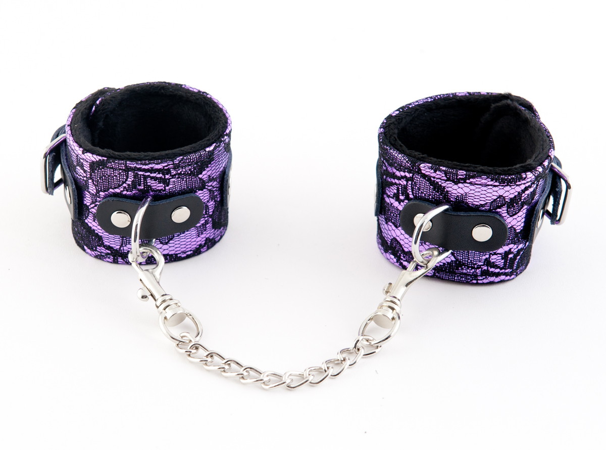 Пурпурные кружевные наручники - фото 137575
