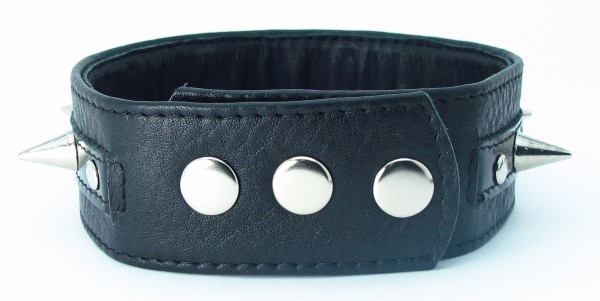 Чёрный кожаный ошейник с металлическими шипами - фото 139406