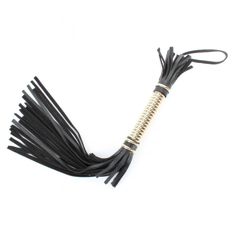 Чёрная кожаная плетка с золотистой рукоятью - 50 см. - фото 140652 Чёрная кожаная плетка с золотистой рукоятью - 50 см. - фото 140652