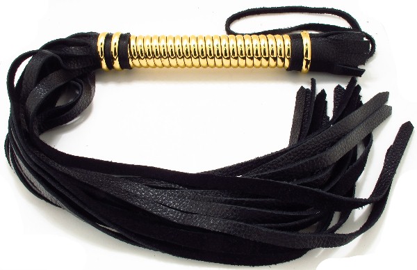 Чёрная кожаная плетка с золотистой рукоятью - 45 см. - фото 311921