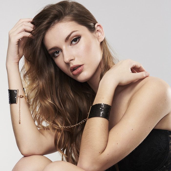 Чёрные дизайнерские наручники Desir Metallique Handcuffs Bijoux - фото 147429