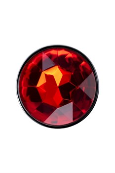 Изящная ребристая анальная втулка с красным кристаллом - 7 см.
