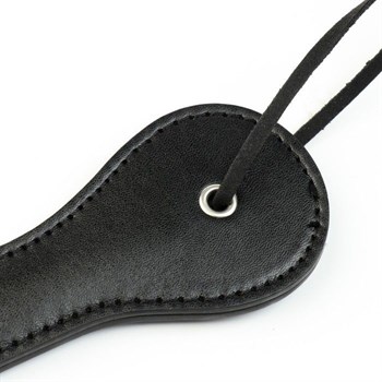 Черная гладкая шлепалка «Сердца» - 38 см.