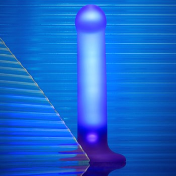 {{photo.Alt || photo.Description || 'Светящийся фаллоимитатор Strap-on-me Glow-Led Dildo - size M'}}