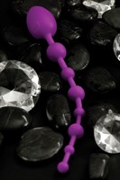Сиреневый анальный вибромассажер-шарики на жесткой сцепке - фото 201887