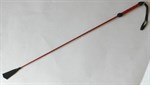 Плетеный короткий красный стек с наконечником в виде длинной кисточки - 70 см. - фото 130484
