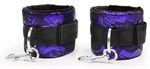 Фиолетово-черные наручники с карабинами - фото 1414998