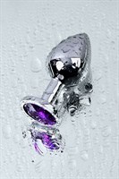 Серебристая коническая анальная пробка с фиолетовым кристаллом - 8 см. - фото 1406789