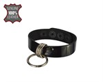 Черный лаковый кожаный браслет с подвесным колечком - фото 171123
