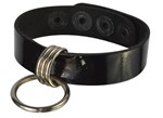 Черный лаковый кожаный браслет с подвесным колечком - фото 264829