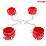 Комплект красных наручников и оков на металлических креплениях с кольцом - фото 1408967