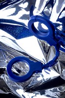 Синие силиконовые наручники  Штучки-дрючки  - фото 1369242