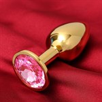 Золотистая анальная пробка с розовым кристаллом - фото 1420786