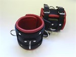 Широкие обёрнутые наручники с красным кожаным подкладом - фото 135844