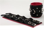 Широкие подвёрнутые наручники с красным подкладом - фото 135847