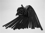 Черная замшевая плеть с розой в рукояти - 40 см. - фото 1344448