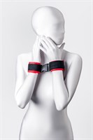 Красно-черные велюровые наручники Anonymo - фото 306806