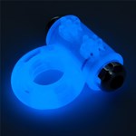 Голубое, светящееся в темноте эрекционное виброкольцо Lumino Play Vibrating Penis Ring - фото 1351647