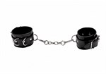 Черные кожаные наручники с заклепками - фото 1358768