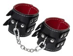 Черные кожаные наручники с двумя ремнями и красной подкладкой - фото 1432560