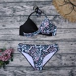 Раздельный купальник с анималистическим принтом и цветными пятнышками 426784