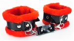 Красные наручники с мехом BDSM Light - фото 222114