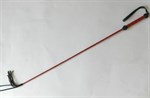 Плетеный длинный красный лаковый стек с наконечником-кисточкой - 85 см. - фото 1414094