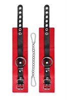 Красно-черные мягкие оковы с одним ремешком и люверсами 523576