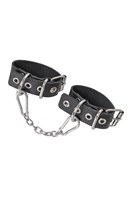 Черные кожаные наручники-браслеты из одного ремешка с люверсами 523583