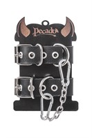 Черные кожаные наручники-браслеты из одного ремешка с люверсами 523583