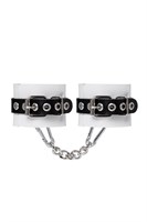 Бело-черные кожаные наручники с одним ремешком с люверсами 523588 Бело-черные кожаные наручники с одним ремешком с люверсами 523588