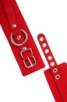 Красные мягкие кожаные оковы с люверсами 523602 Красные мягкие кожаные оковы с люверсами 523602