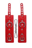 Красные мягкие кожаные наручники с люверсами 523603