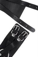 Черные кожаные оковы с двумя перекрёстными ремешками 527785 Черные кожаные оковы с двумя перекрёстными ремешками 527785