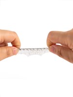 Эластичное эрекционное кольцо с длинными черными «ресничками» 529378 Эластичное эрекционное кольцо с длинными черными «ресничками» 529378