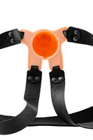 Телесный фаллопротез на черных ремнях Conall - 15 см. 532438