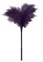 Пластиковая метелочка с фиолетовыми пёрышками Small Feather Tickler - 32 см. - фото 1414293