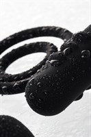 Чёрное эрекционное кольцо с вибростимулятором и анальным хвостом - фото 85397