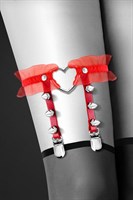 Красная подвязка с сердцем и шипами GARTER WITH HEART - фото 169016